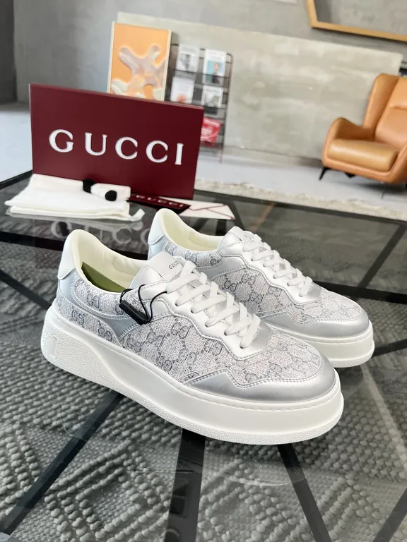 Gucci Shoe 